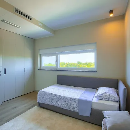 Loreta Near Fazana For 7 1 People With Luxury Private Jacuzzi Only 600 Meters From Sea *